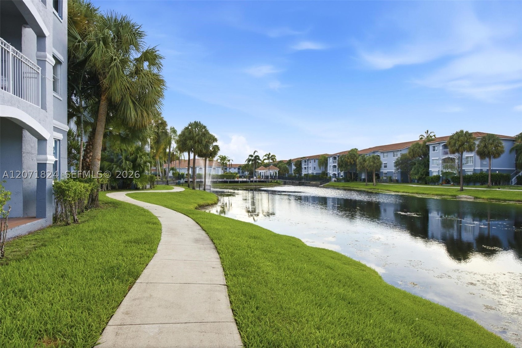 9615 NW 1st Ct #302, Pembroke Pines FL 33024