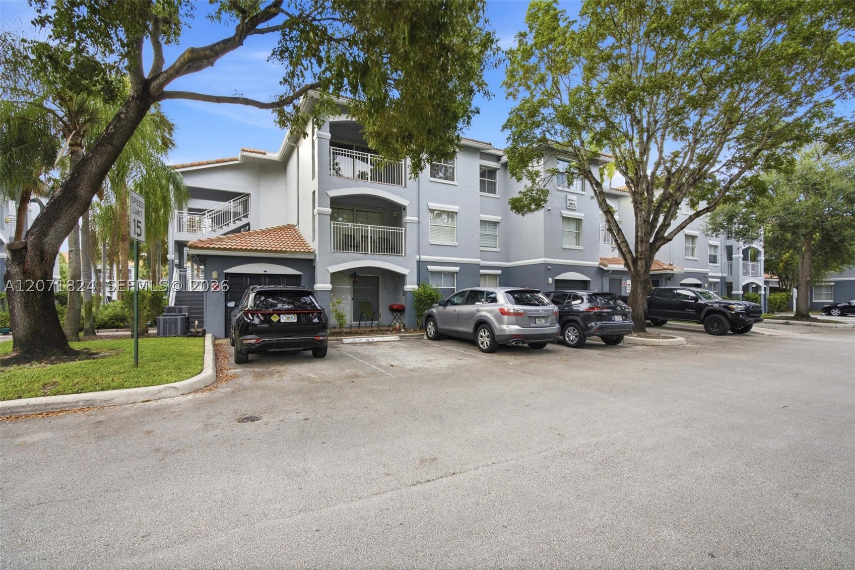 9615 NW 1st Ct #302, Pembroke Pines FL 33024