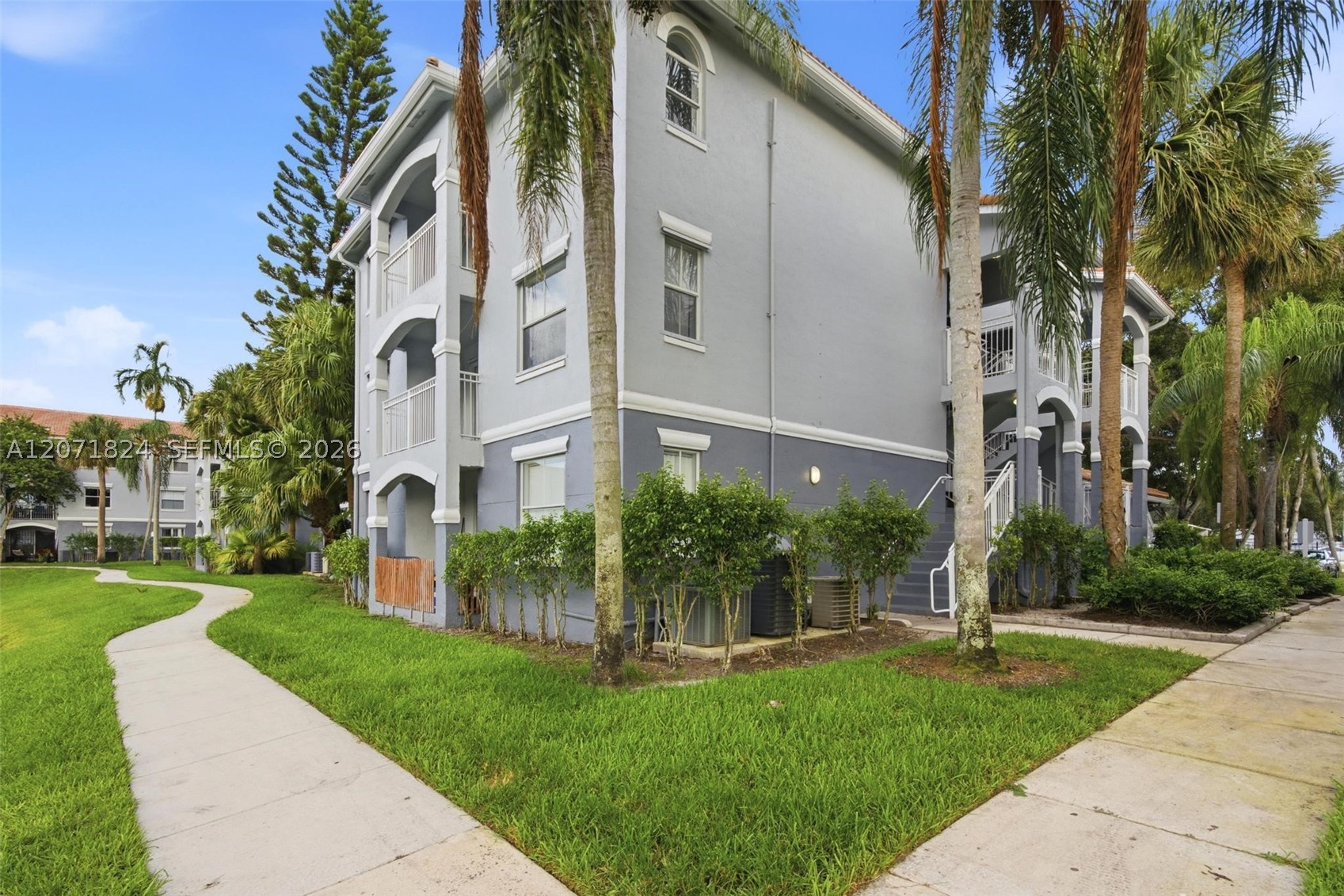 9615 NW 1st Ct #302, Pembroke Pines FL 33024
