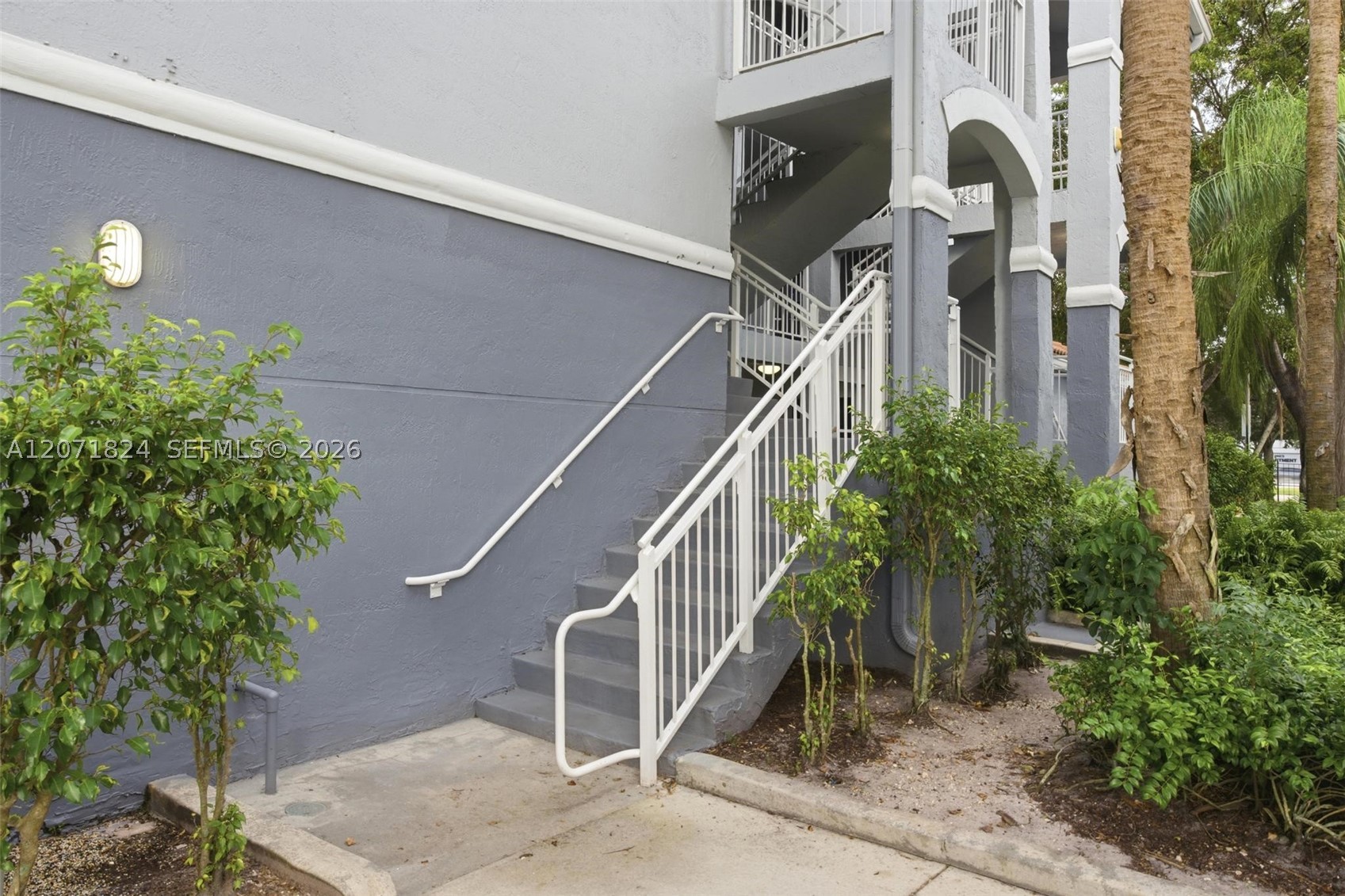9615 NW 1st Ct #302, Pembroke Pines FL 33024