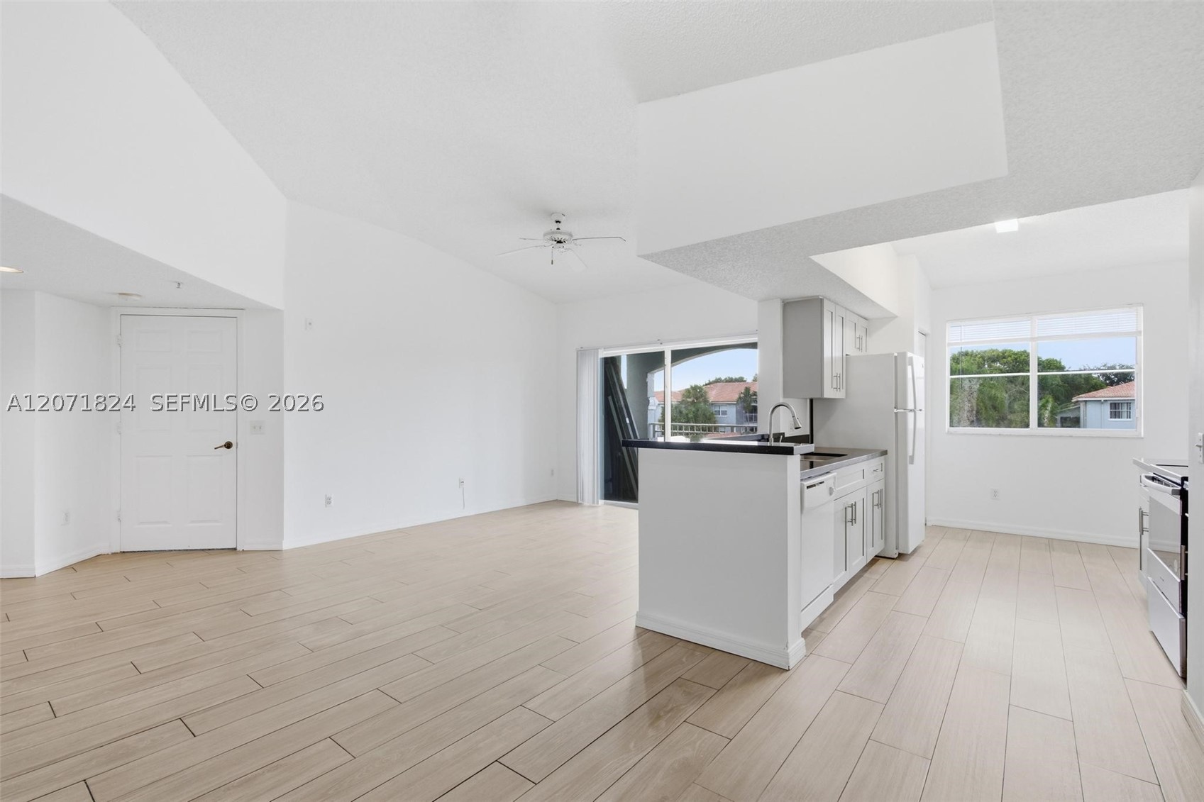 9615 NW 1st Ct #302, Pembroke Pines FL 33024