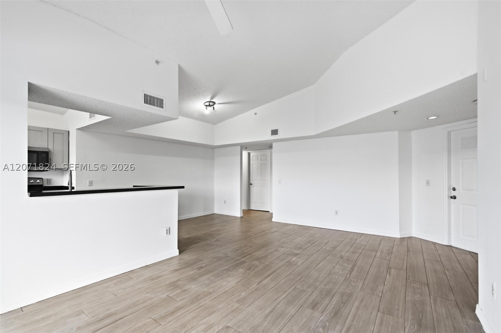 9615 NW 1st Ct #302, Pembroke Pines FL 33024
