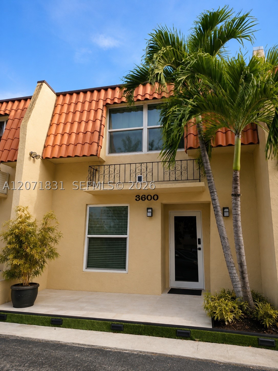 3600 NE 167th St #19, North Miami Beach FL 33160