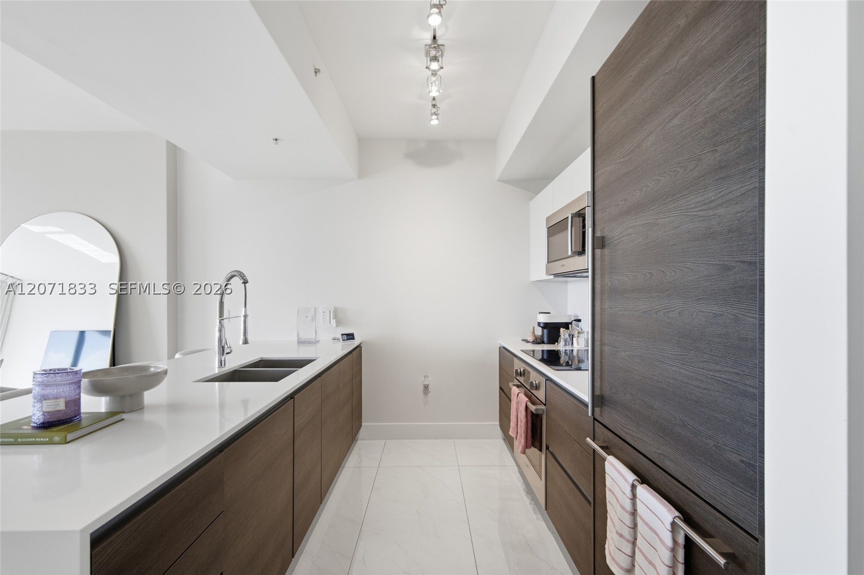 301 Altara Ave #623, Coral Gables FL 33146