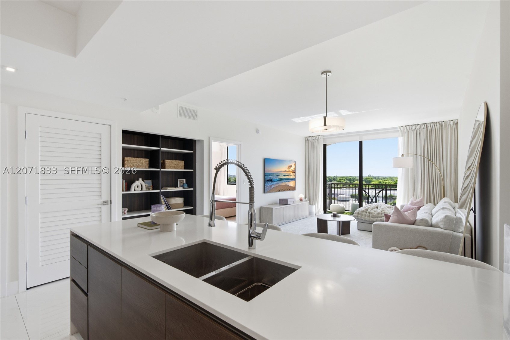 301 Altara Ave #623, Coral Gables FL 33146