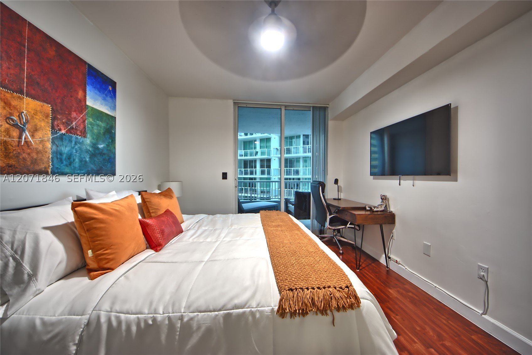 170 SE 14th St #2303, Miami FL 33131