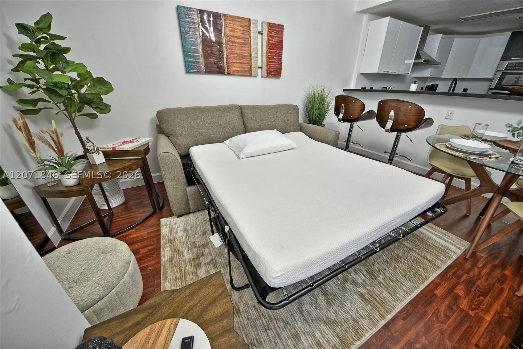 170 SE 14th St #2303, Miami FL 33131