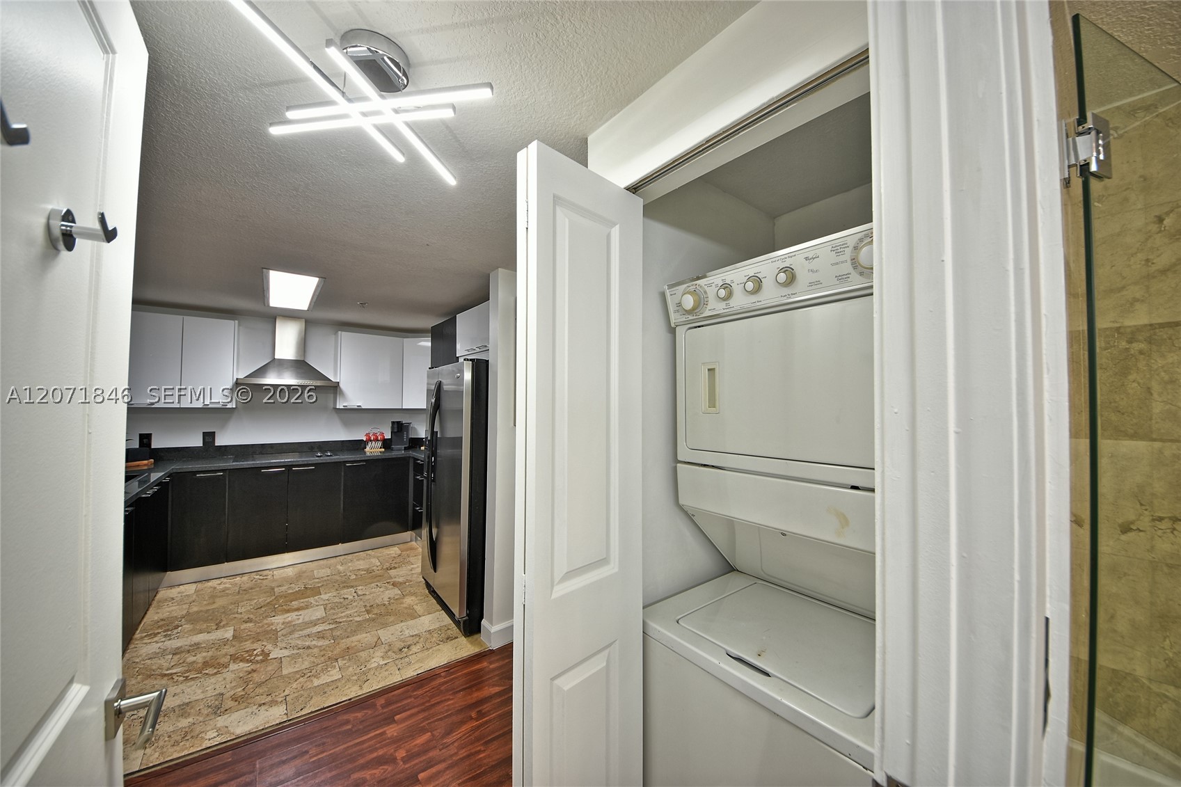 170 SE 14th St #2303, Miami FL 33131