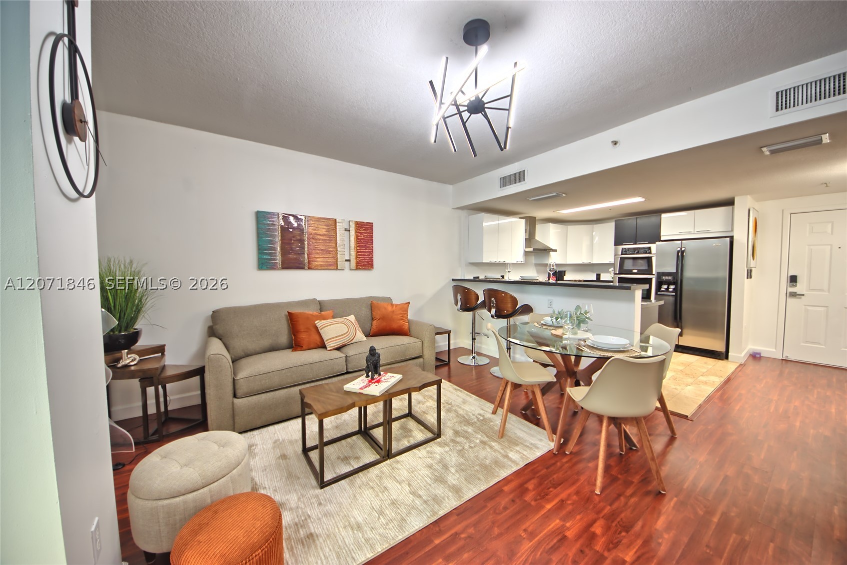 170 SE 14th St #2303, Miami FL 33131