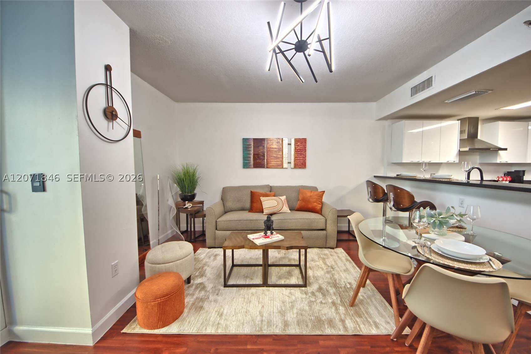 170 SE 14th St #2303, Miami FL 33131