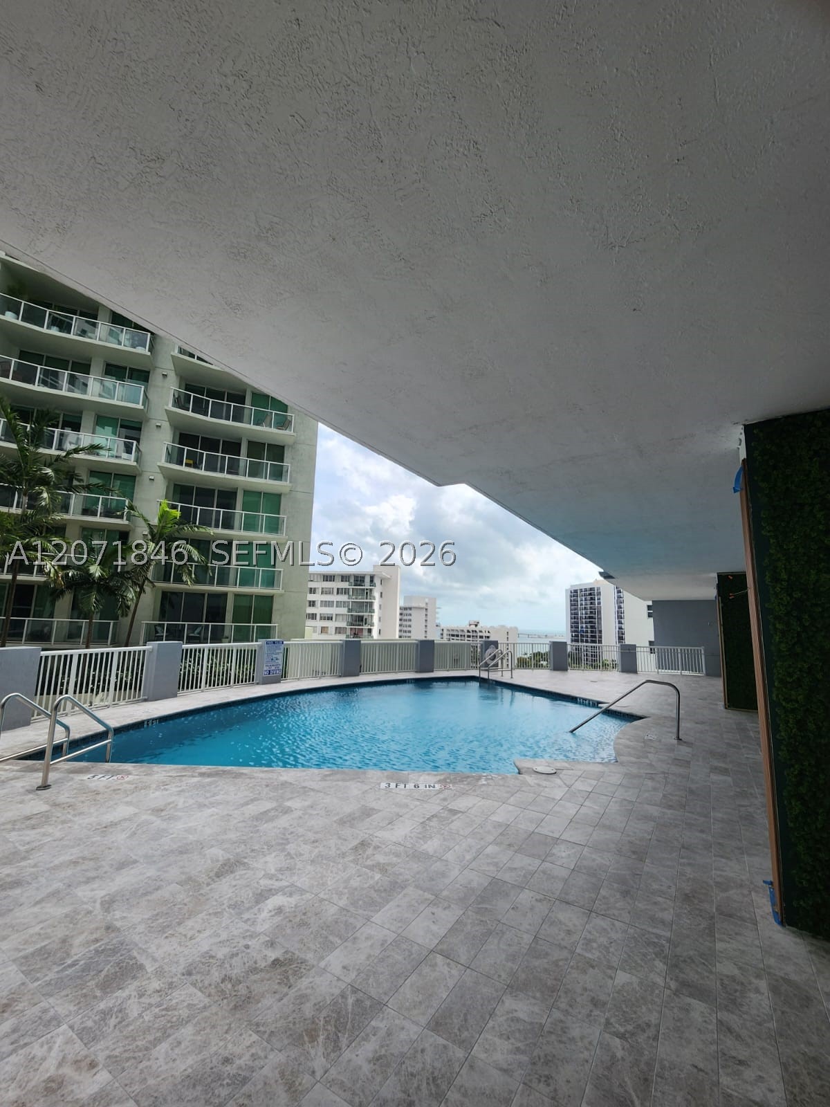 170 SE 14th St #2303, Miami FL 33131