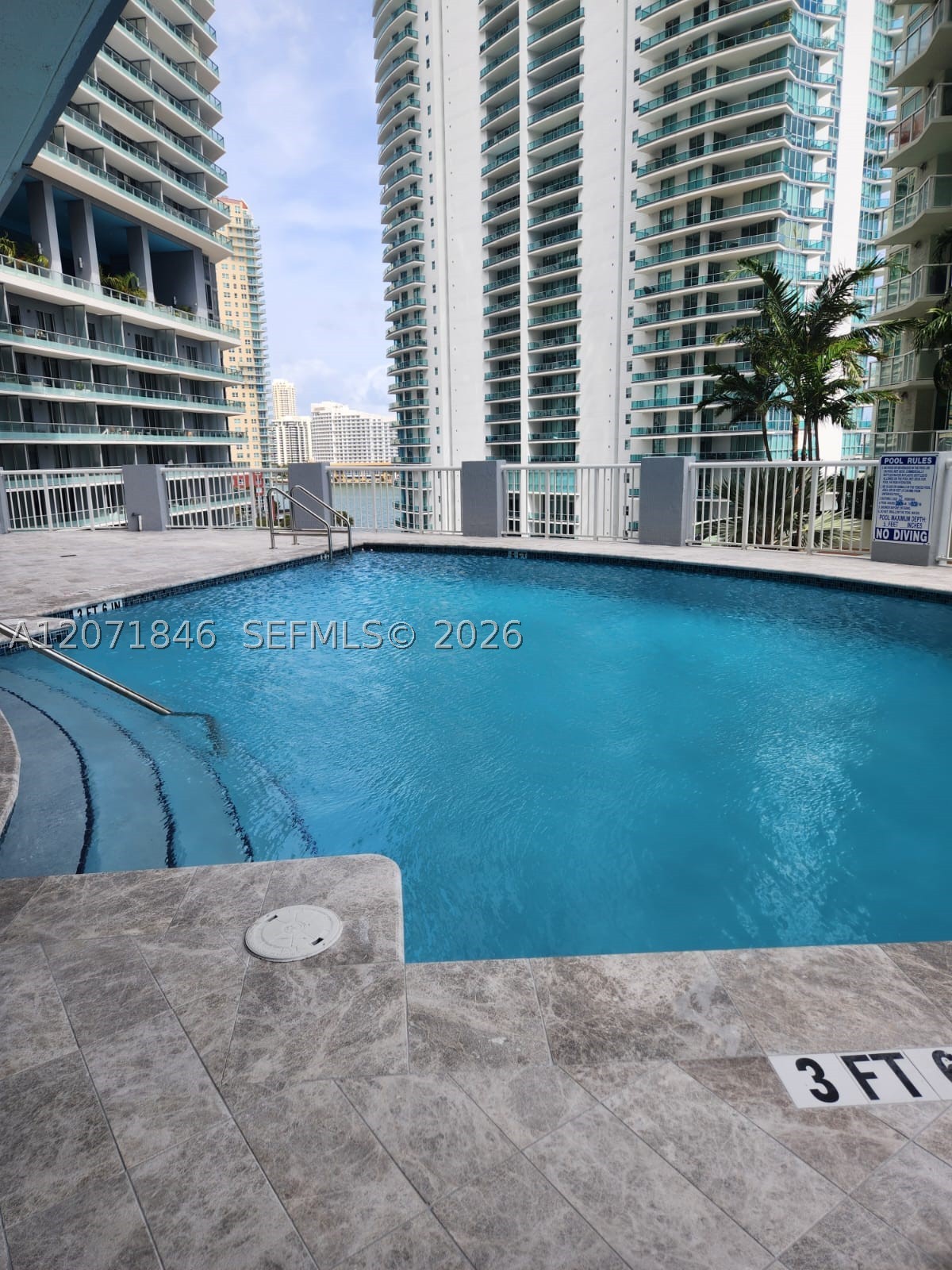 170 SE 14th St #2303, Miami FL 33131