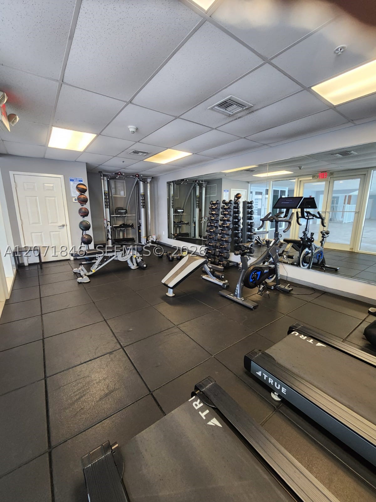170 SE 14th St #2303, Miami FL 33131