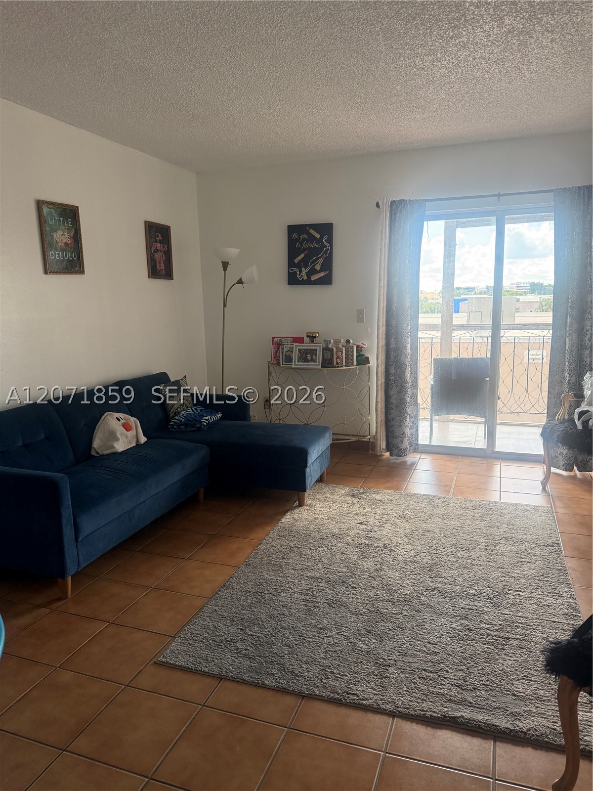 3640 NW 9 #407, Miami FL 33125