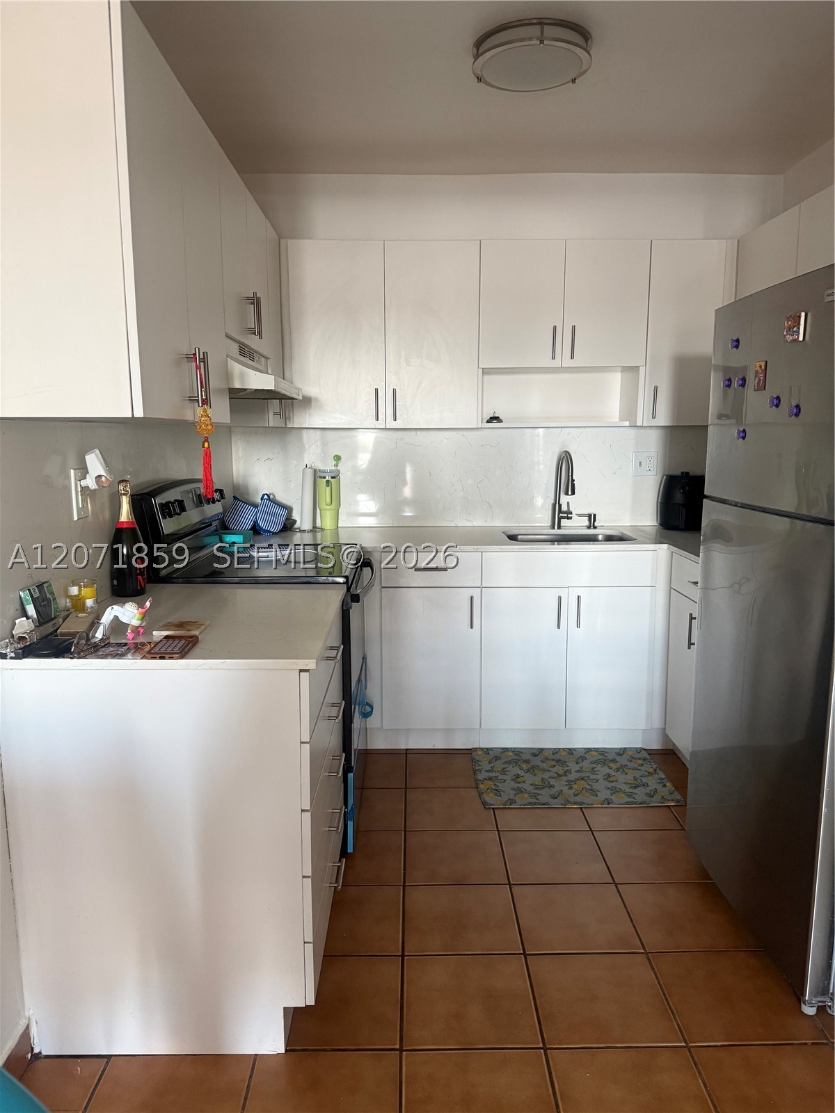 3640 NW 9 #407, Miami FL 33125