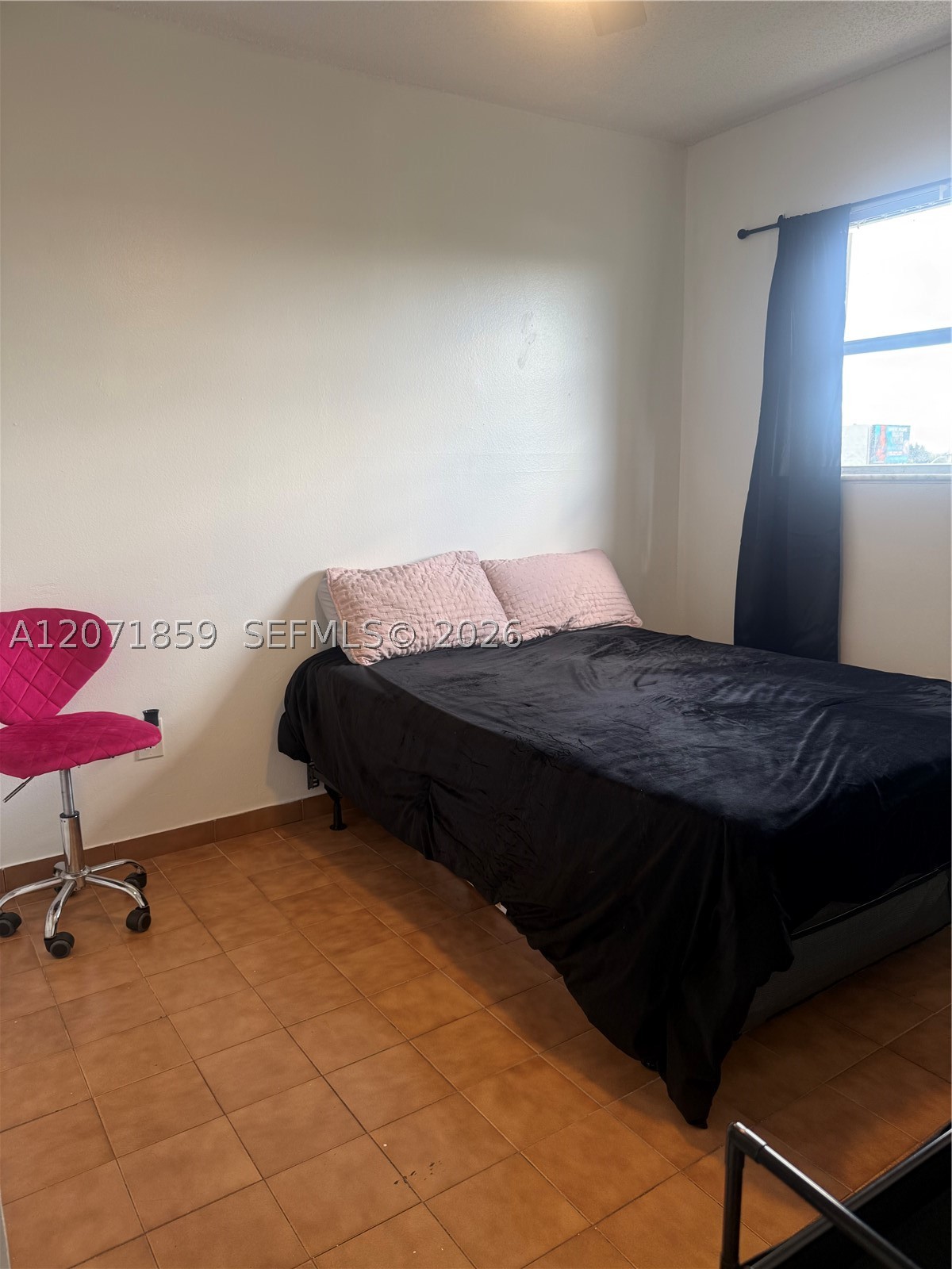 3640 NW 9 #407, Miami FL 33125