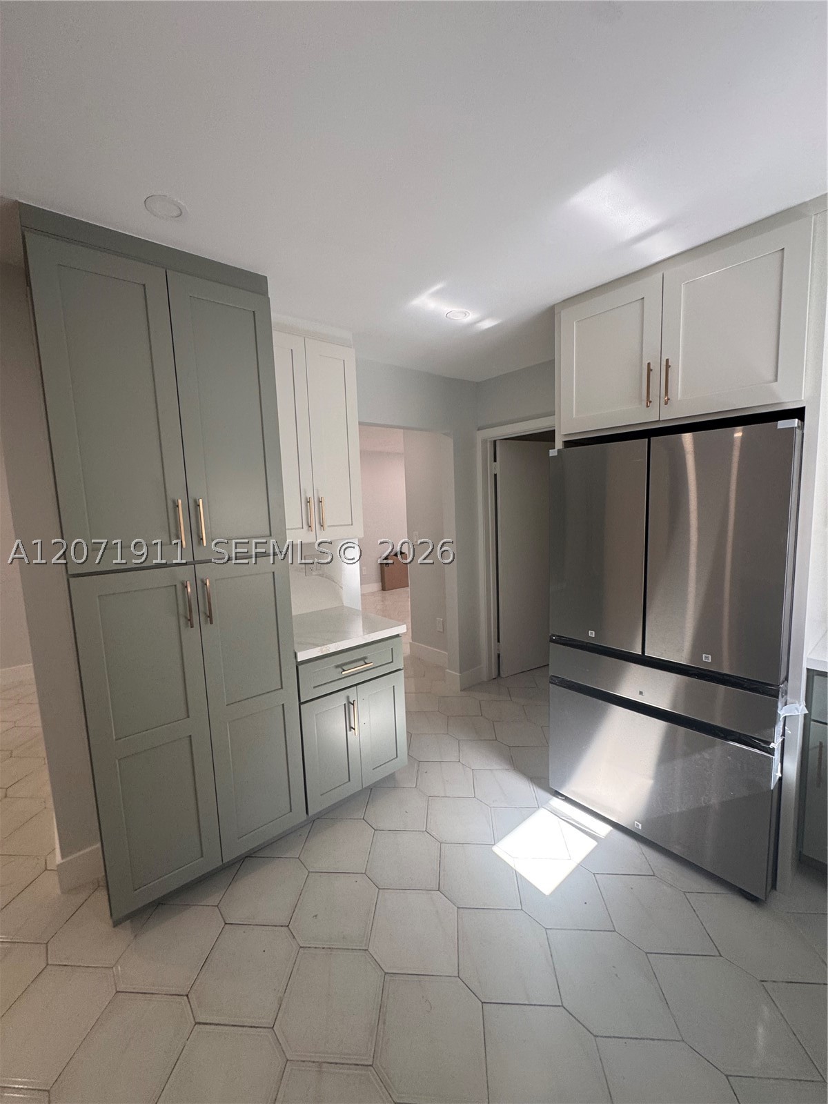 3160 NW 3rd St, Miami FL 33125