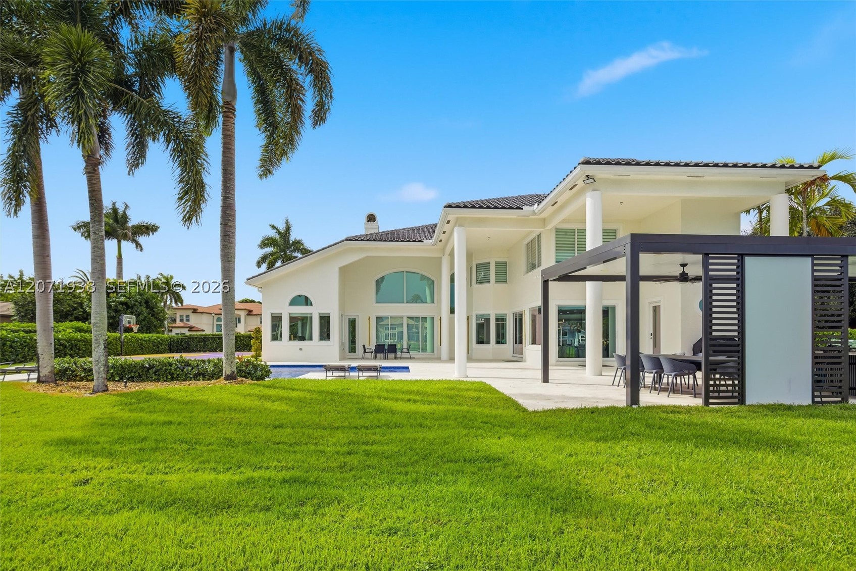 3526 Juniper Ln, Davie FL 33330