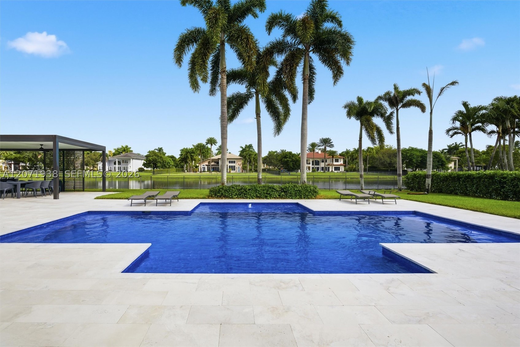 3526 Juniper Ln, Davie FL 33330