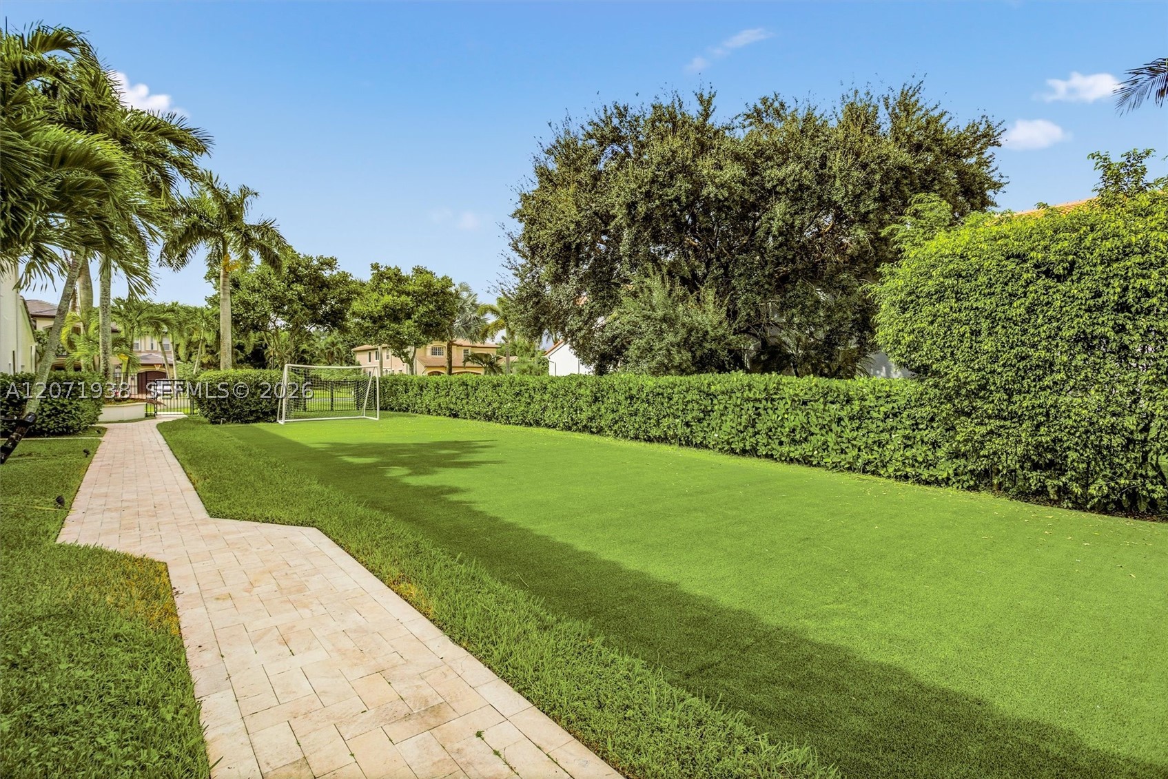 3526 Juniper Ln, Davie FL 33330
