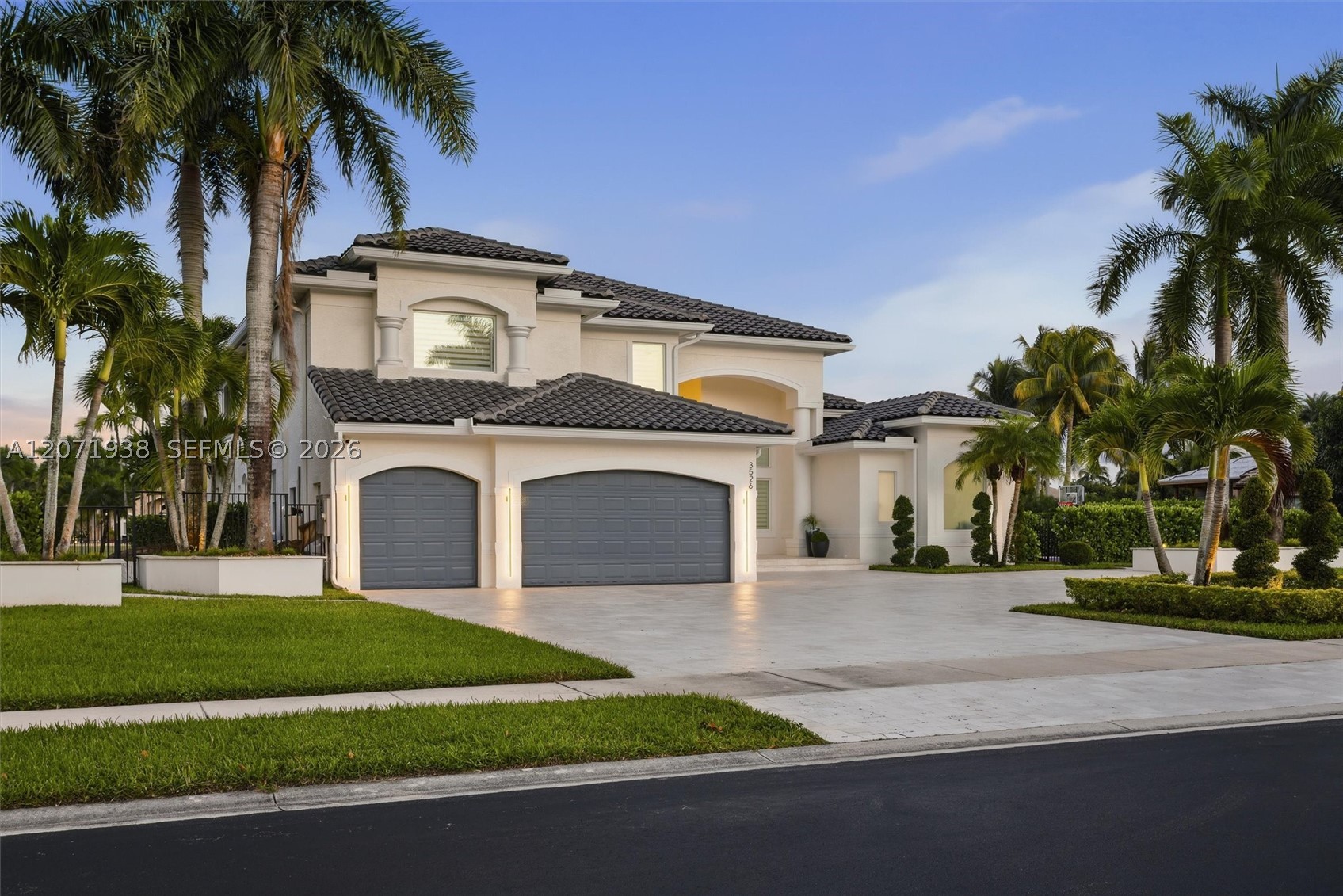 3526 Juniper Ln, Davie FL 33330