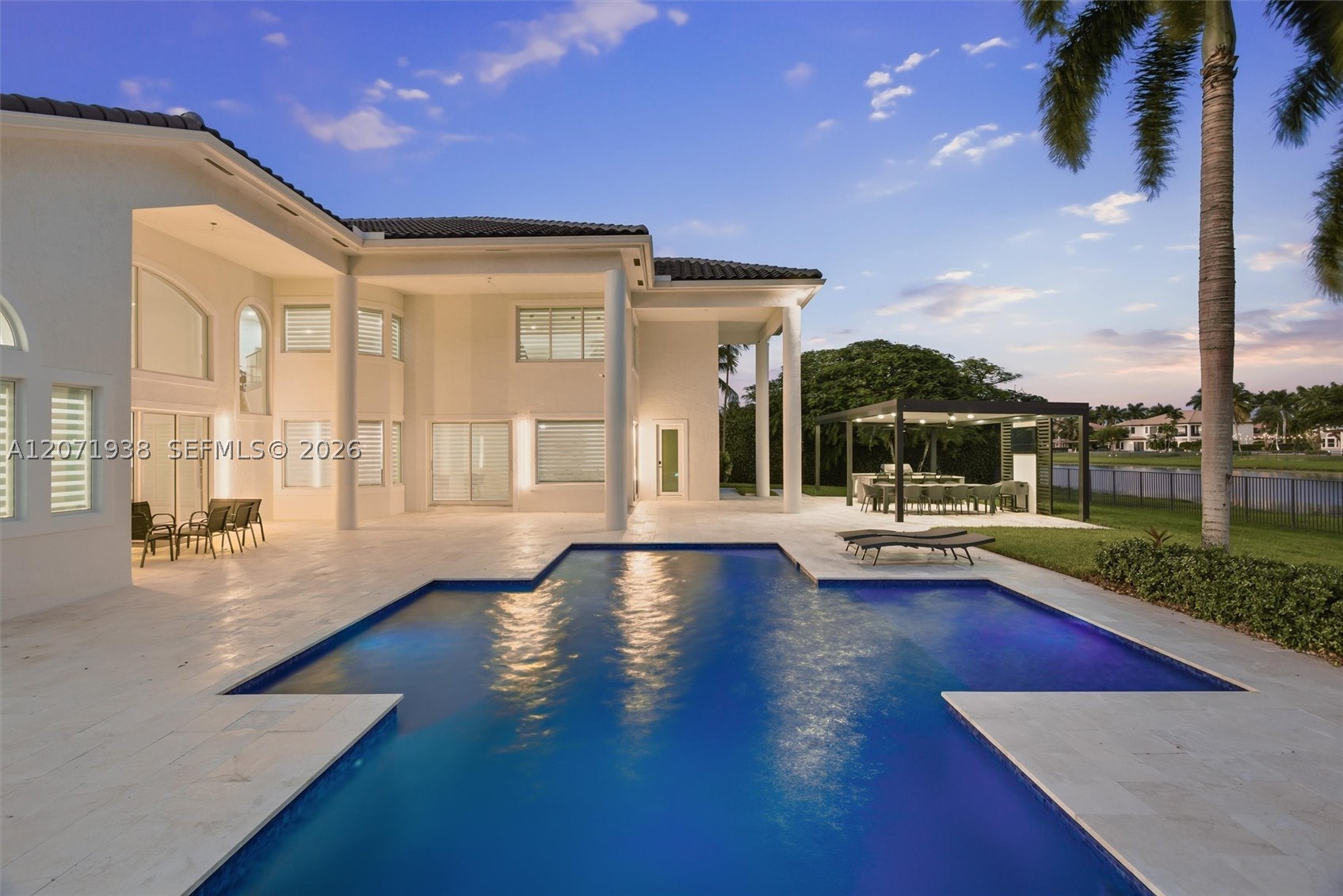 3526 Juniper Ln, Davie FL 33330