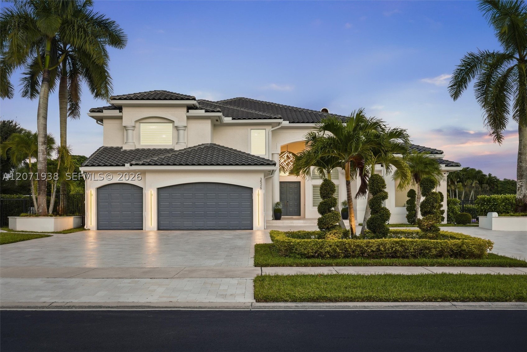 3526 Juniper Ln, Davie FL 33330