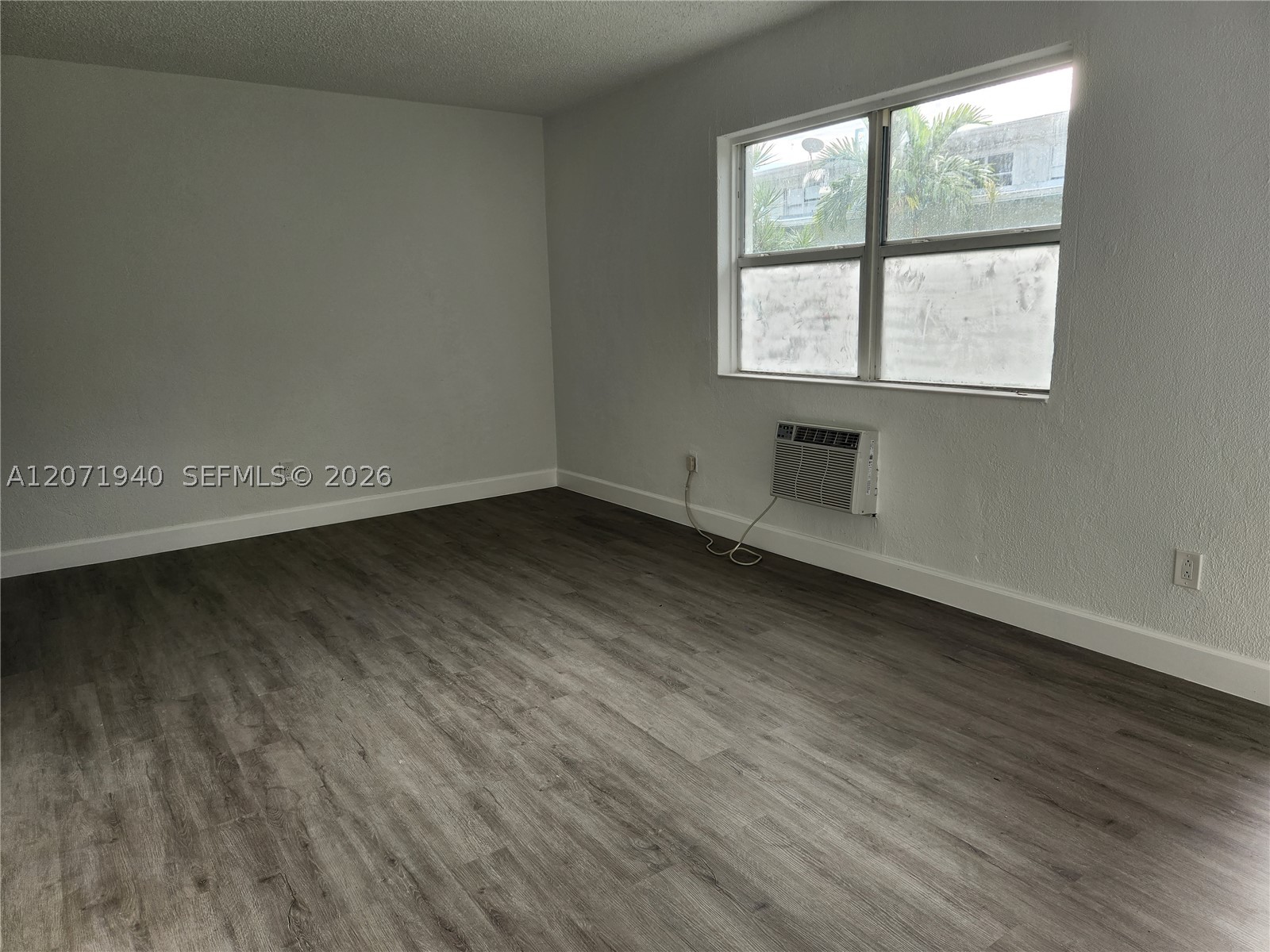 1239 Marseille Dr #4, Miami Beach FL 33141