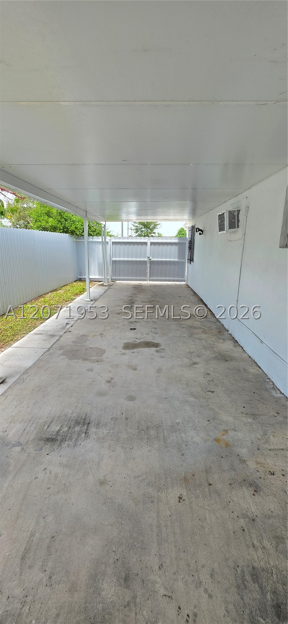 2230 Service Rd, Opa Locka FL 33054