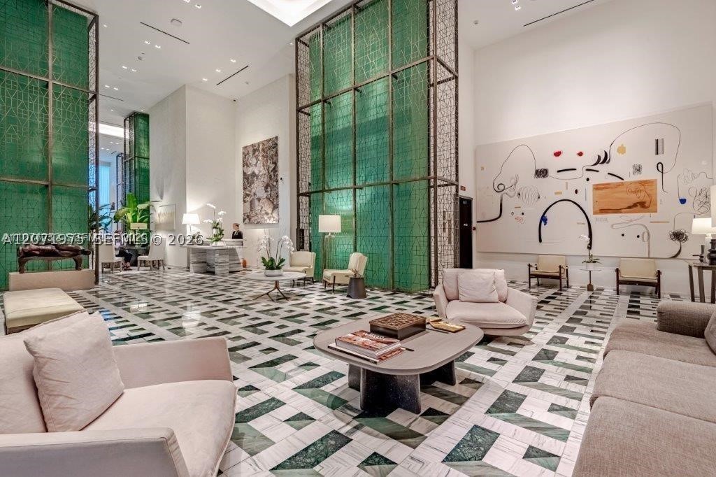 801 S Miami Ave #2707, Miami FL 33130