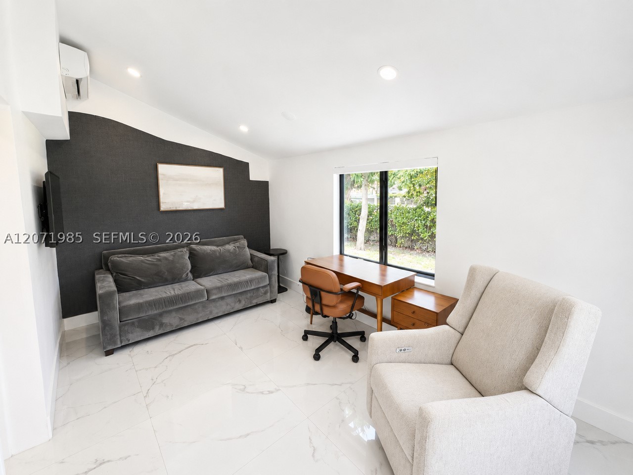 4630 SW 3rd St, Miami FL 33134
