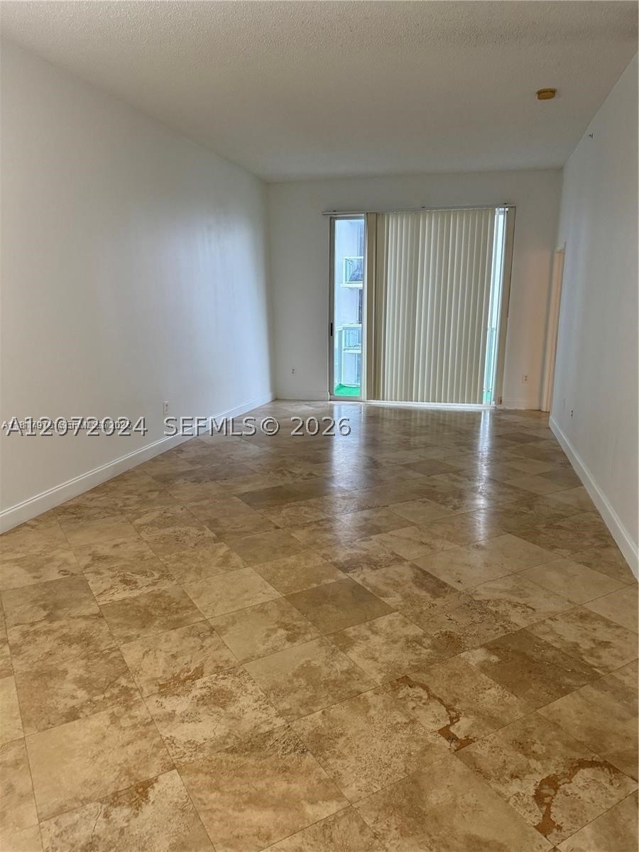 5091 NW 7th St #615, Miami FL 33126