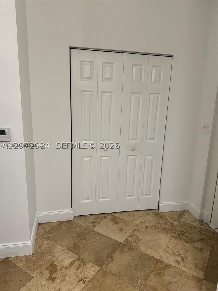 5091 NW 7th St #615, Miami FL 33126