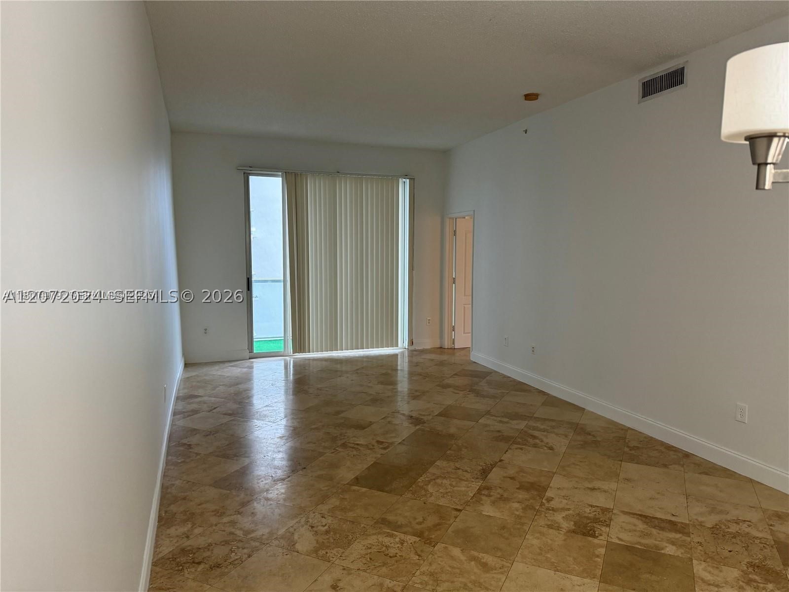 5091 NW 7th St #615, Miami FL 33126