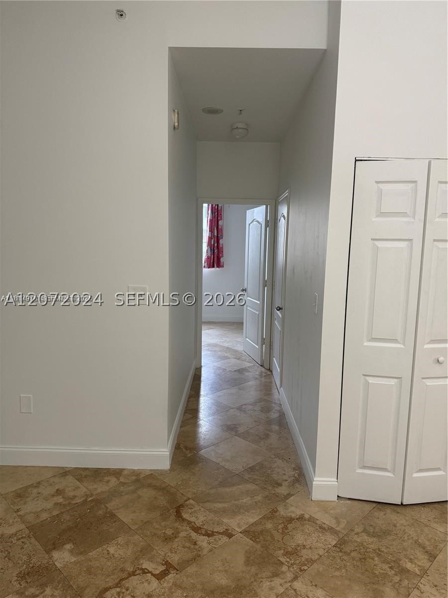 5091 NW 7th St #615, Miami FL 33126