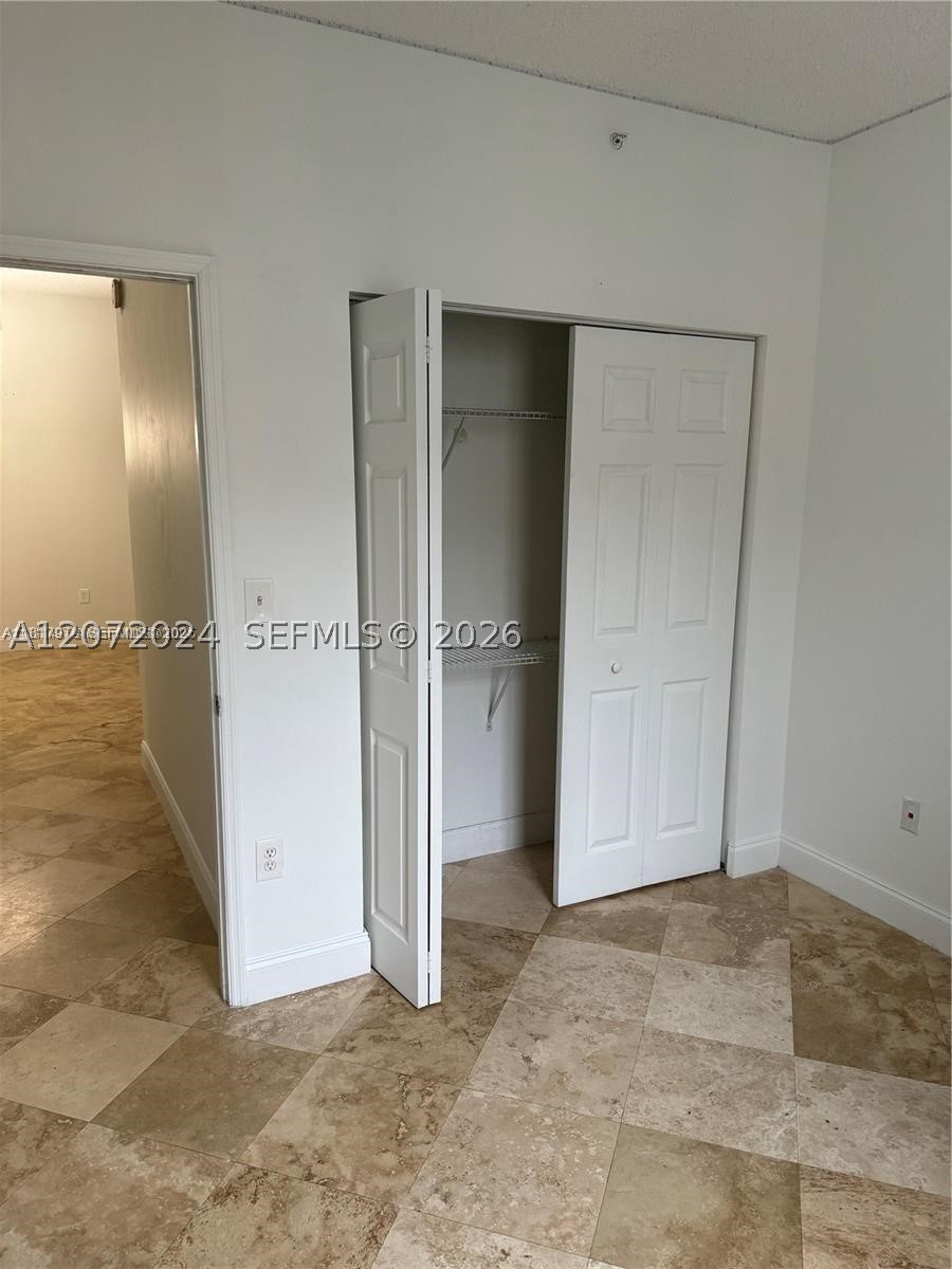 5091 NW 7th St #615, Miami FL 33126