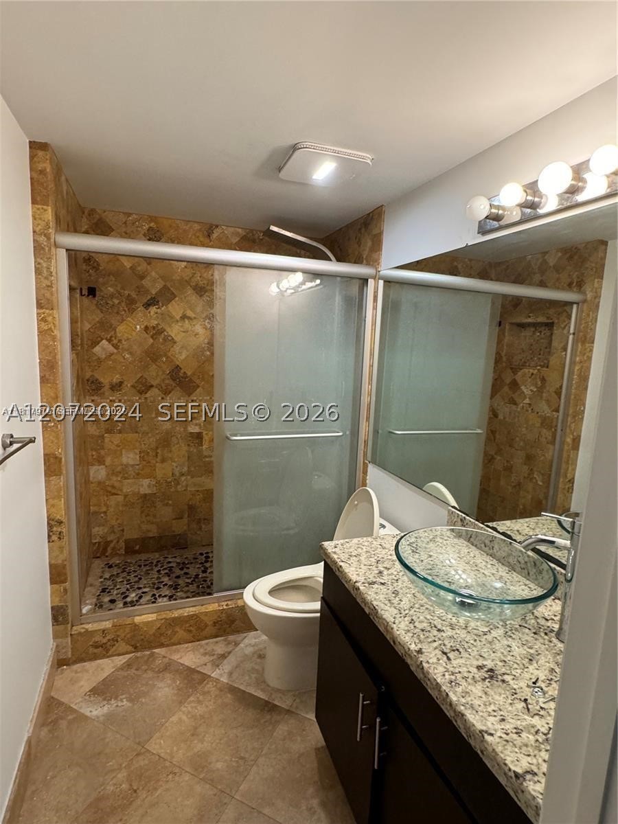 5091 NW 7th St #615, Miami FL 33126