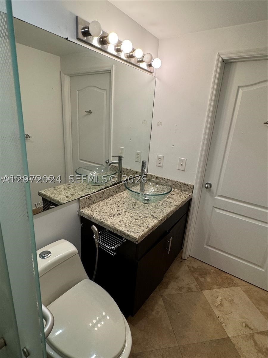 5091 NW 7th St #615, Miami FL 33126