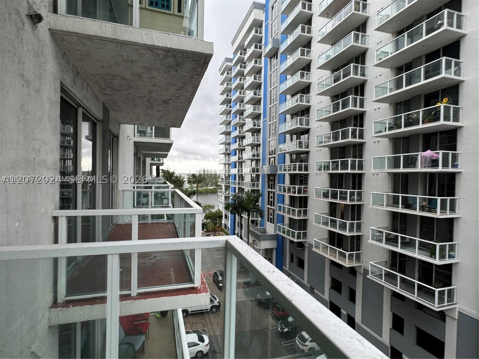 5091 NW 7th St #615, Miami FL 33126