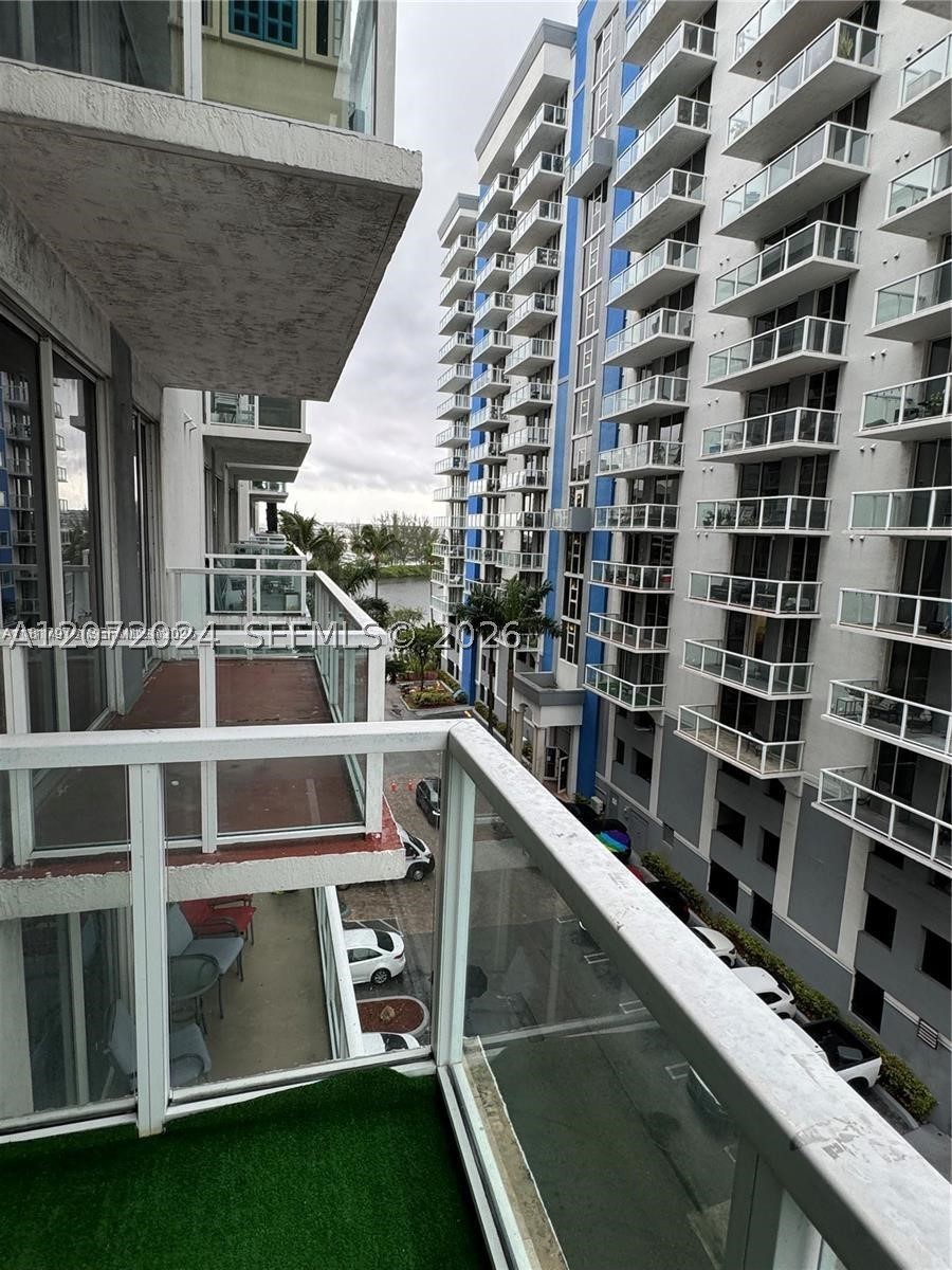 5091 NW 7th St #615, Miami FL 33126