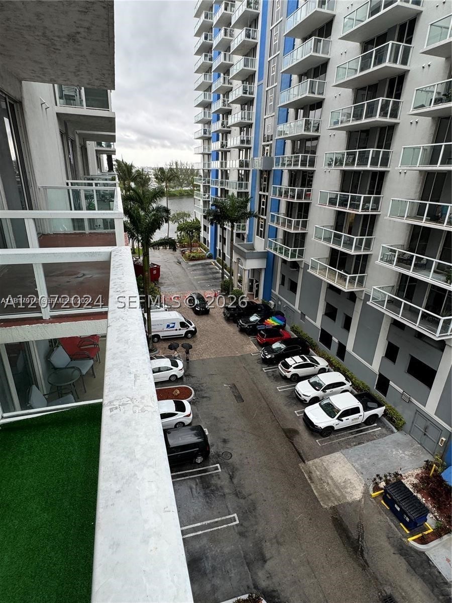 5091 NW 7th St #615, Miami FL 33126