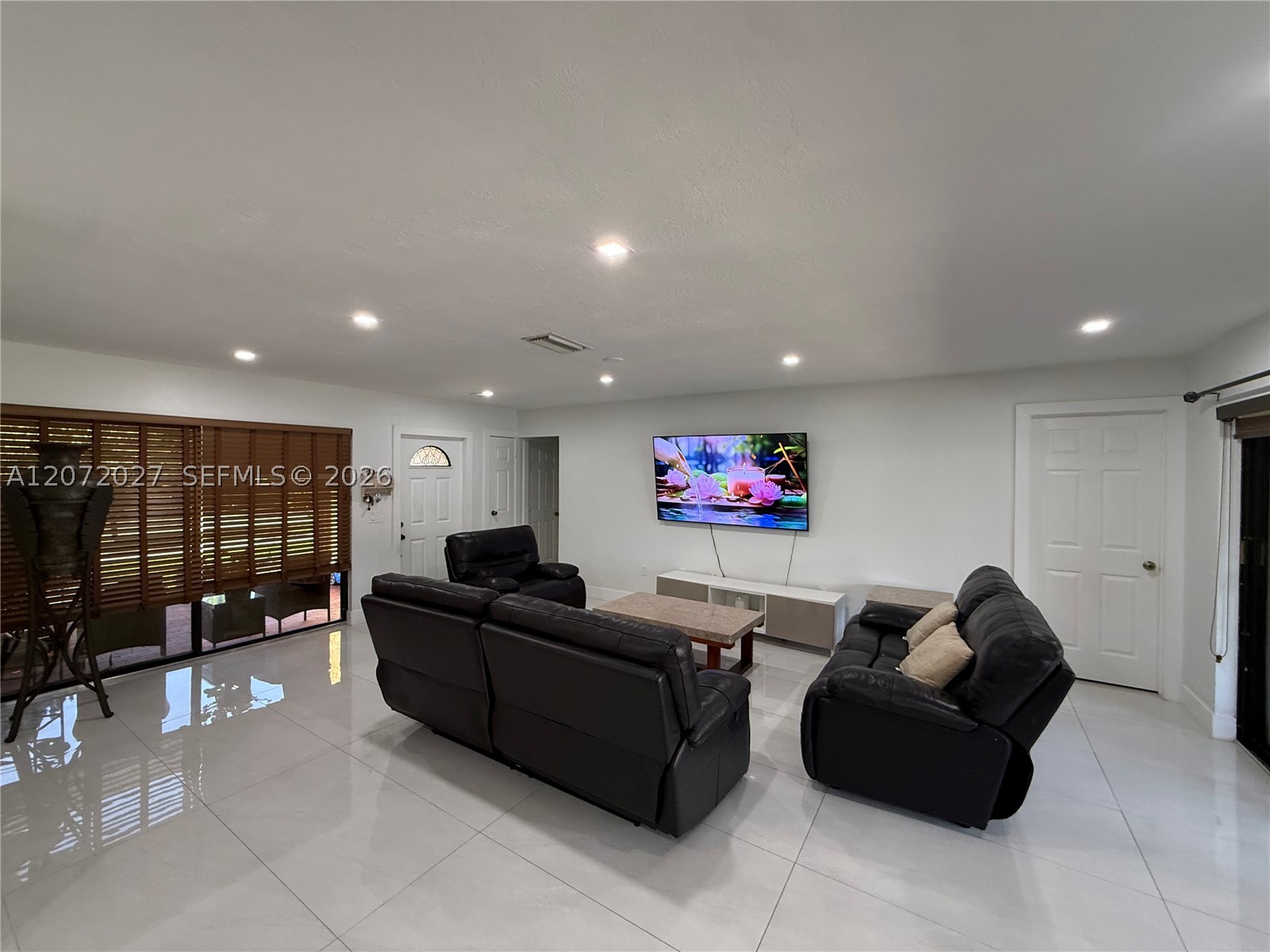 11450 NW 30th Pl, Sunrise FL 33323