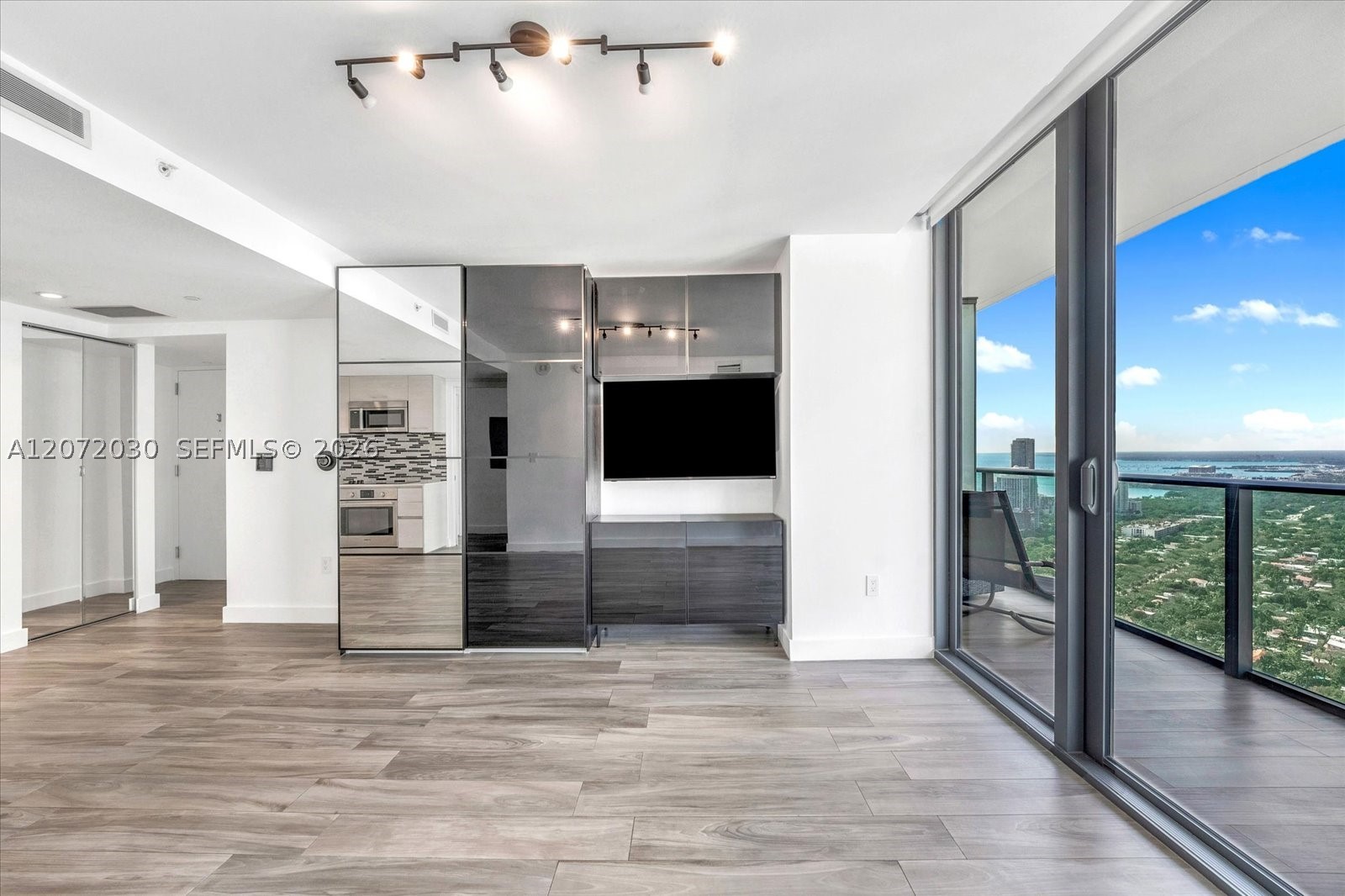 1300 S Miami Ave #4807, Miami FL 33130