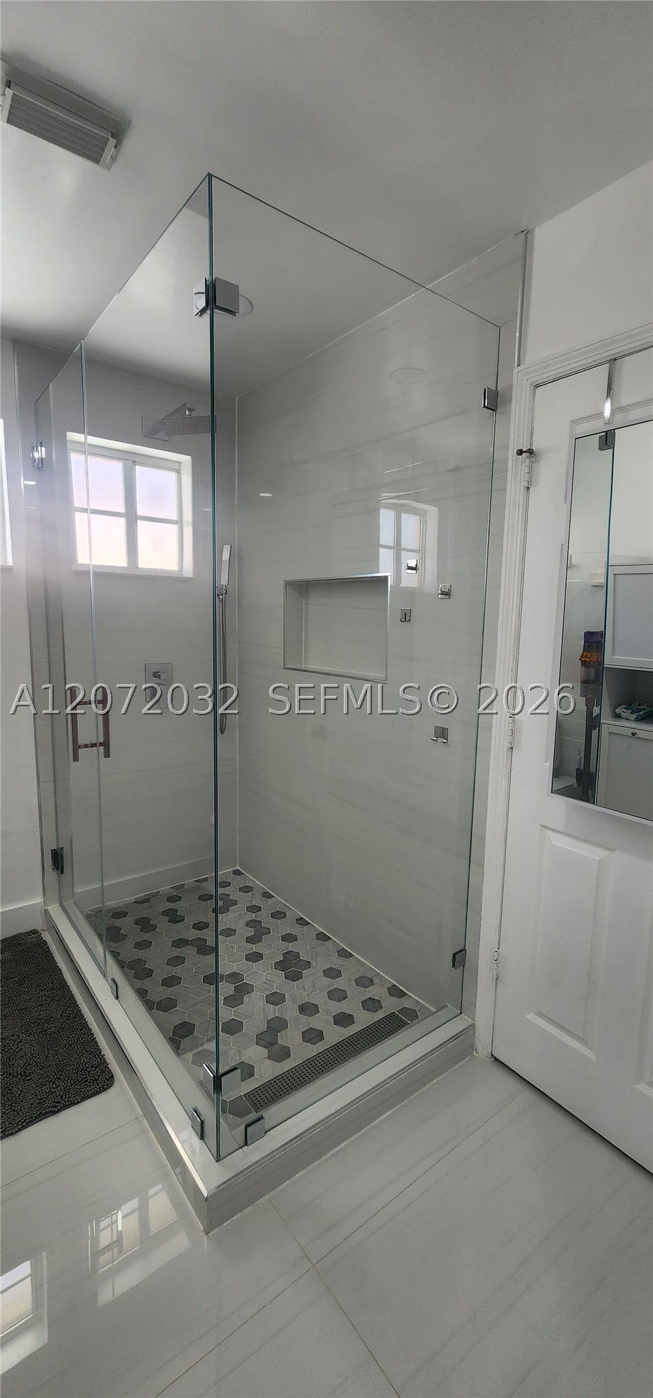 11424 NW 94th Pl #7, Hialeah Gardens FL 33018