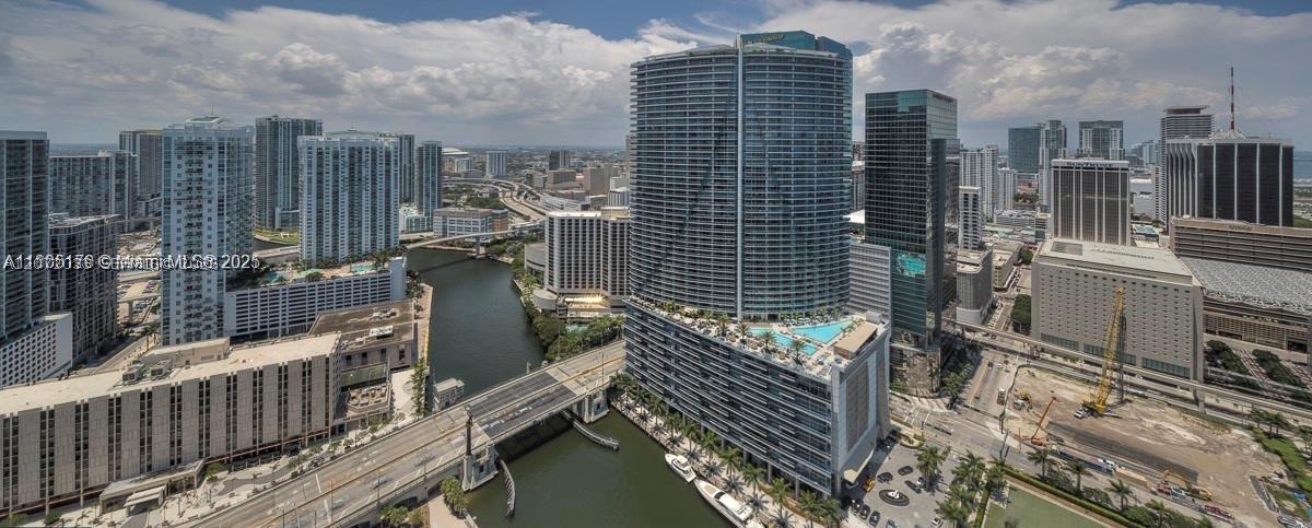 465 Brickell Ave #4104, Miami FL 33131