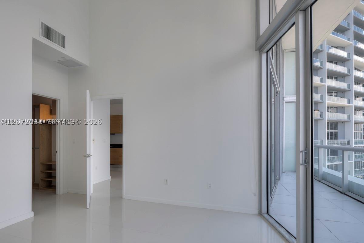 465 Brickell Ave #4104, Miami FL 33131