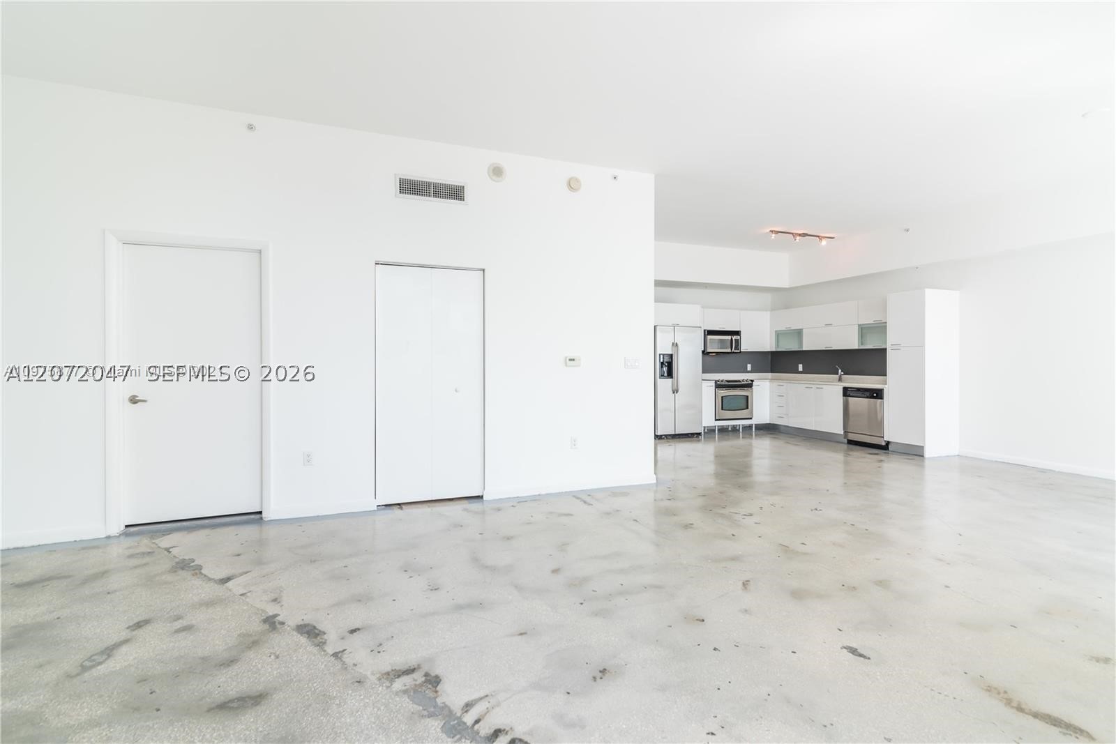 133 NE 2nd Ave #2808, Miami FL 33132