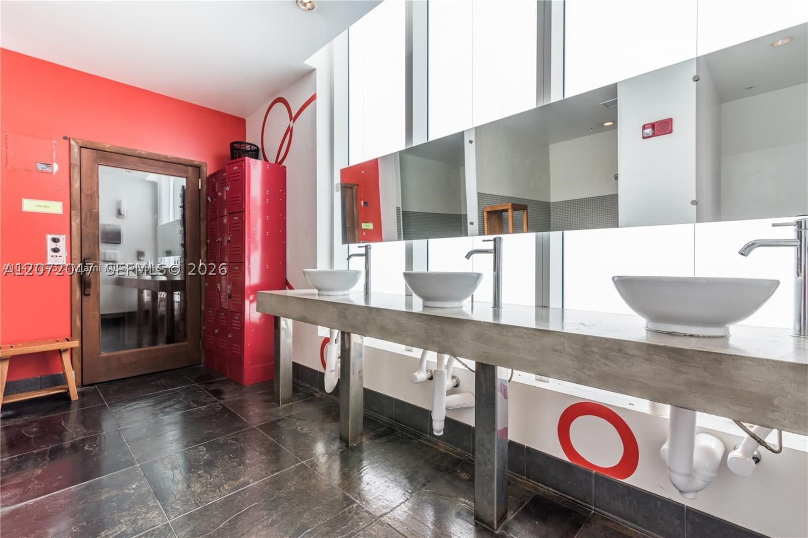 133 NE 2nd Ave #2808, Miami FL 33132