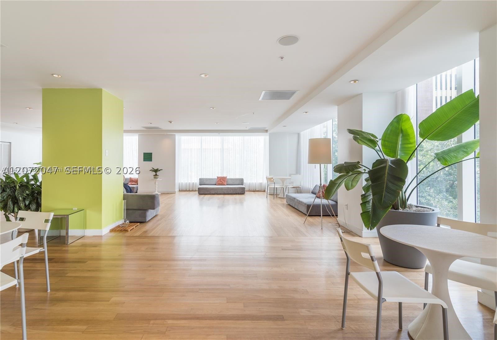 133 NE 2nd Ave #2808, Miami FL 33132
