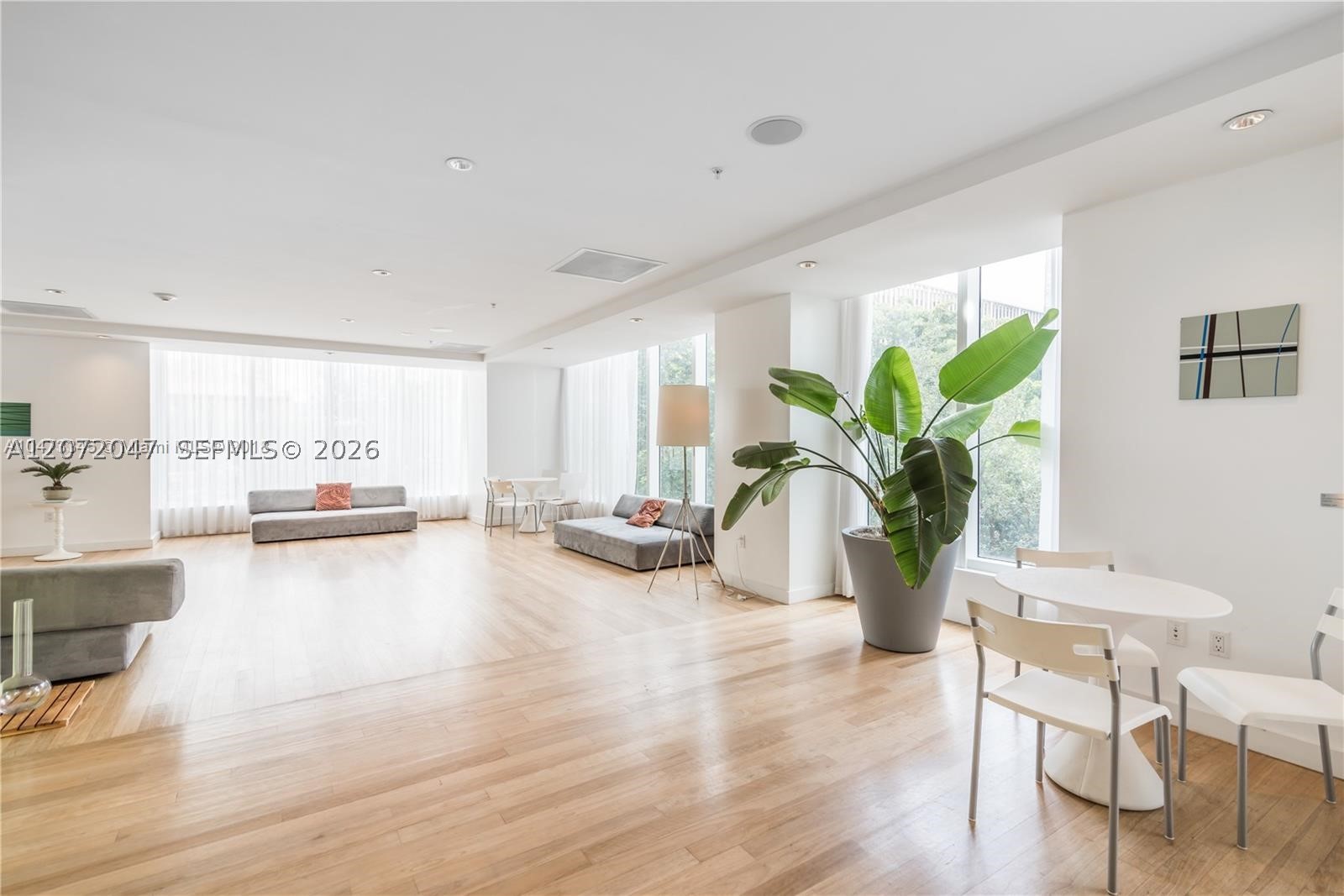 133 NE 2nd Ave #2808, Miami FL 33132